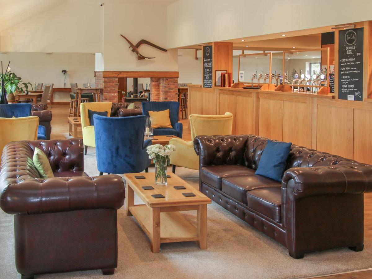 Oak Lodge Hadnall Екстер'єр фото