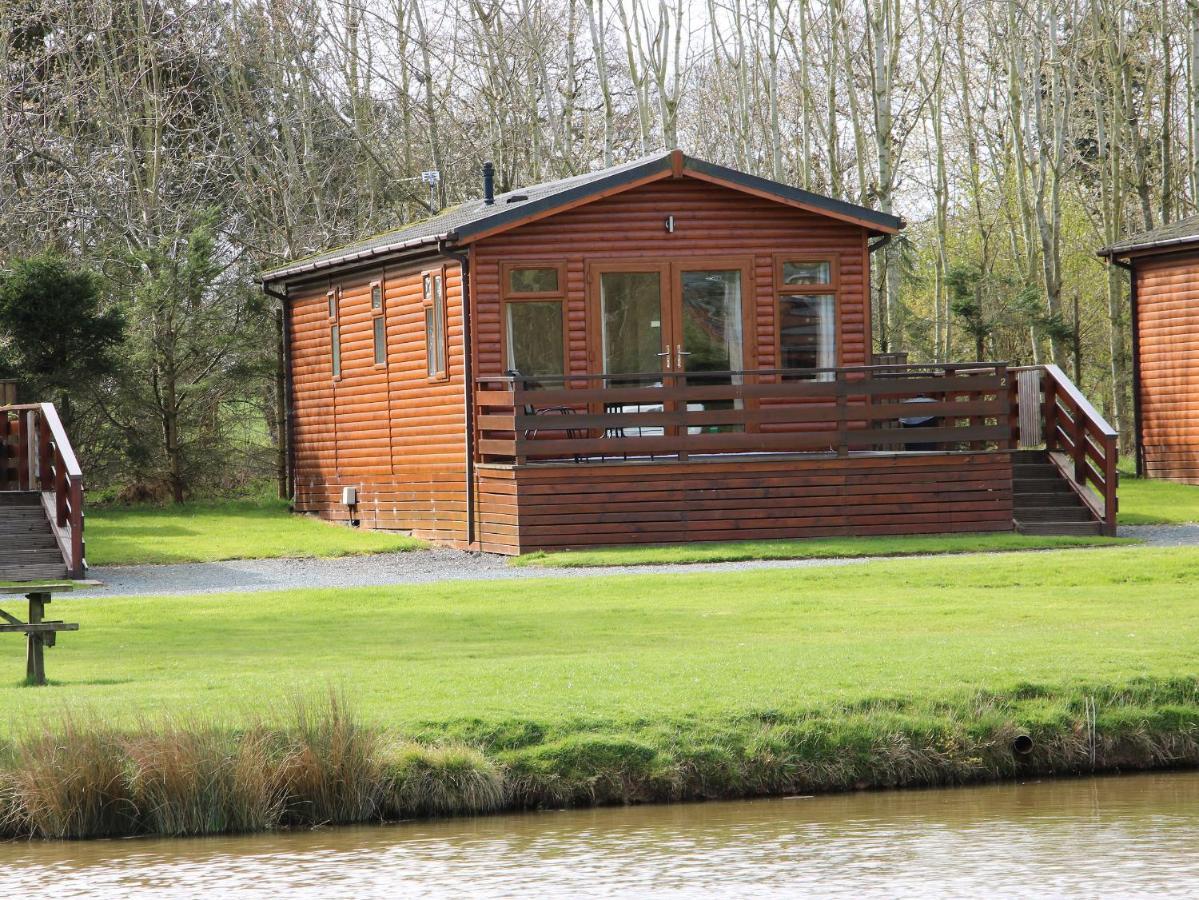 Oak Lodge Hadnall Екстер'єр фото