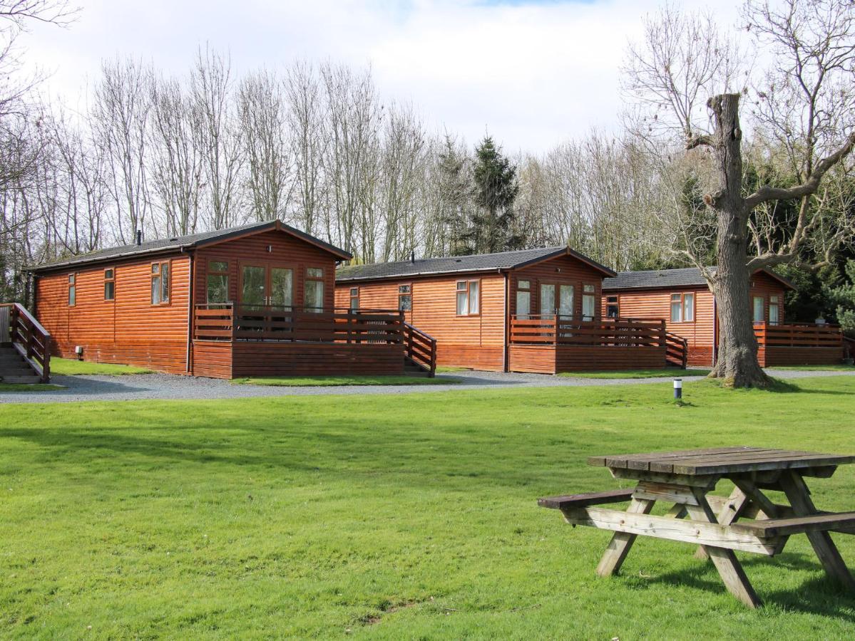 Oak Lodge Hadnall Екстер'єр фото