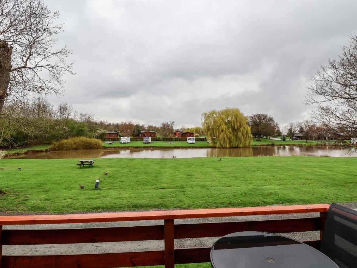 Oak Lodge Hadnall Екстер'єр фото